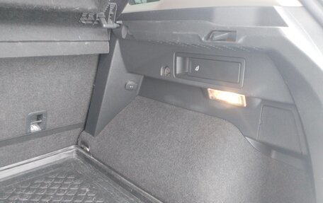 Volkswagen Tiguan II, 2017 год, 2 100 000 рублей, 22 фотография