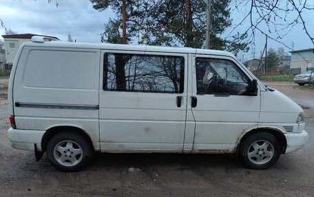 Volkswagen Transporter T4, 2000 год, 460 000 рублей, 2 фотография