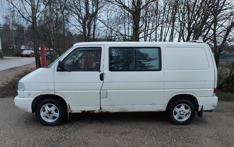 Volkswagen Transporter T4, 2000 год, 460 000 рублей, 3 фотография