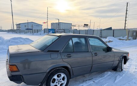 Mercedes-Benz 190 (W201), 1985 год, 370 000 рублей, 7 фотография