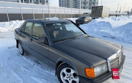 Mercedes-Benz 190 (W201), 1985 год, 370 000 рублей, 2 фотография