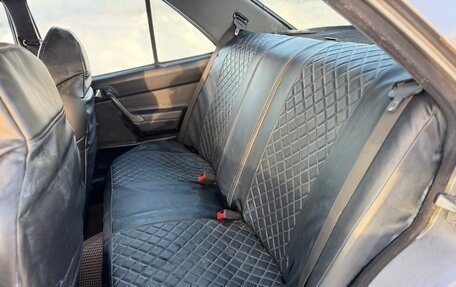 Mercedes-Benz 190 (W201), 1985 год, 370 000 рублей, 24 фотография