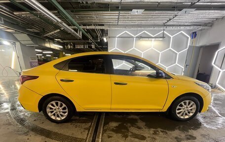 Hyundai Solaris II рестайлинг, 2019 год, 850 000 рублей, 8 фотография