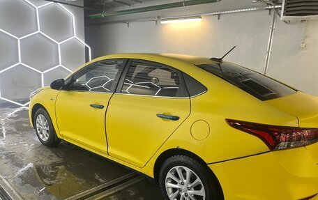 Hyundai Solaris II рестайлинг, 2019 год, 850 000 рублей, 5 фотография