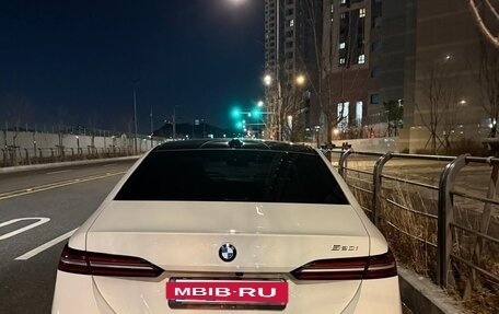 BMW 5 серия, 2023 год, 6 990 000 рублей, 2 фотография