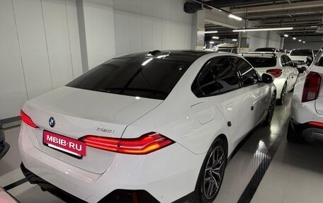 BMW 5 серия, 2023 год, 6 990 000 рублей, 4 фотография