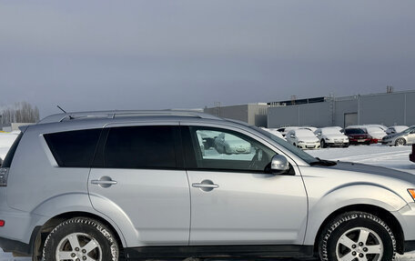 Mitsubishi Outlander III рестайлинг 3, 2010 год, 1 242 000 рублей, 4 фотография