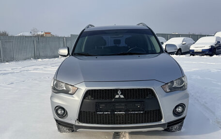 Mitsubishi Outlander III рестайлинг 3, 2010 год, 1 242 000 рублей, 2 фотография