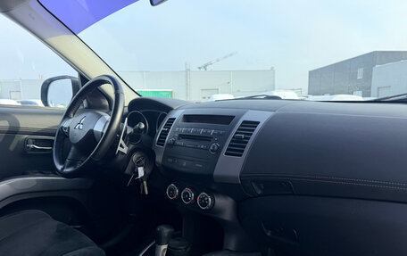 Mitsubishi Outlander III рестайлинг 3, 2010 год, 1 242 000 рублей, 9 фотография