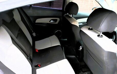 Chevrolet Cruze II, 2012 год, 700 000 рублей, 9 фотография