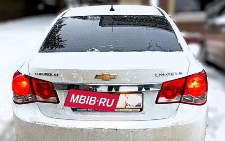 Chevrolet Cruze II, 2012 год, 700 000 рублей, 4 фотография