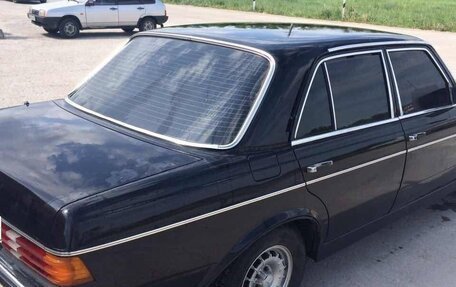 Mercedes-Benz W123, 1978 год, 950 000 рублей, 2 фотография