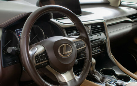Lexus RX IV рестайлинг, 2018 год, 3 732 000 рублей, 13 фотография