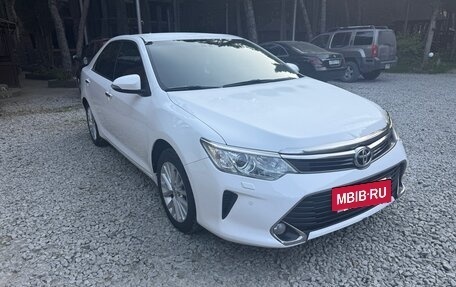 Toyota Camry, 2015 год, 2 170 000 рублей, 2 фотография