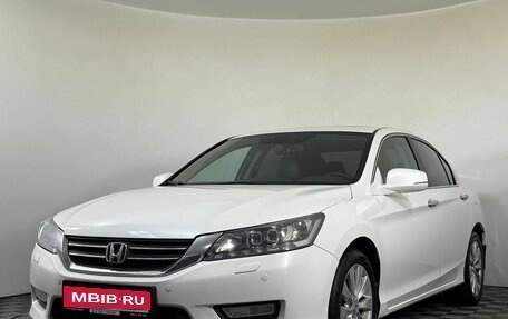 Honda Accord IX рестайлинг, 2013 год, 1 350 000 рублей, 1 фотография