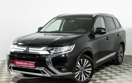 Mitsubishi Outlander III рестайлинг 3, 2019 год, 2 049 777 рублей, 1 фотография
