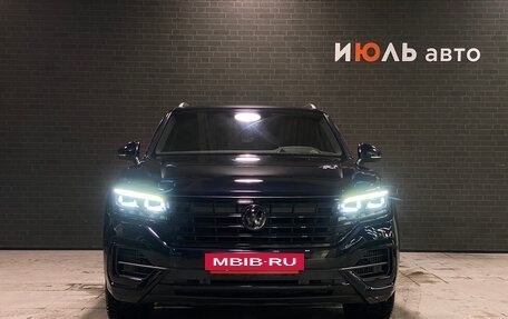 Volkswagen Touareg III, 2020 год, 5 250 000 рублей, 2 фотография
