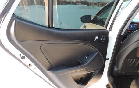 KIA Optima III, 2012 год, 1 050 000 рублей, 17 фотография