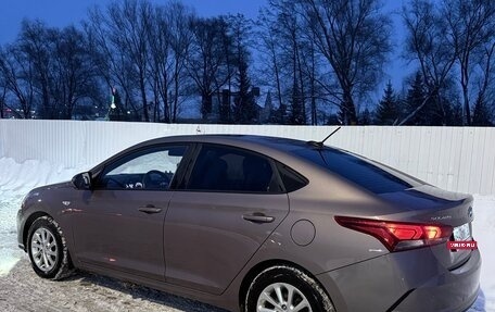 Hyundai Solaris II рестайлинг, 2021 год, 1 750 000 рублей, 3 фотография