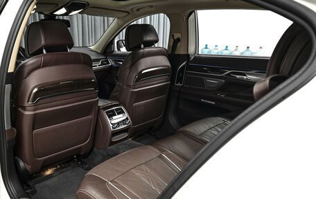 BMW 7 серия, 2016 год, 3 468 000 рублей, 14 фотография