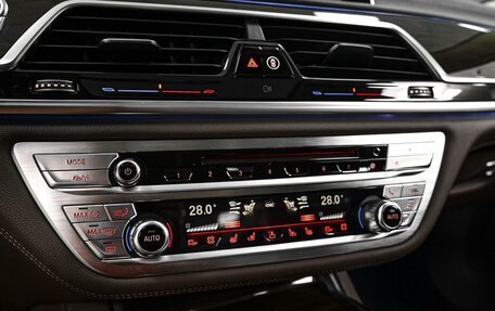 BMW 7 серия, 2016 год, 3 468 000 рублей, 21 фотография