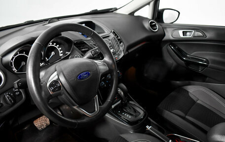 Ford Fiesta, 2016 год, 920 000 рублей, 9 фотография