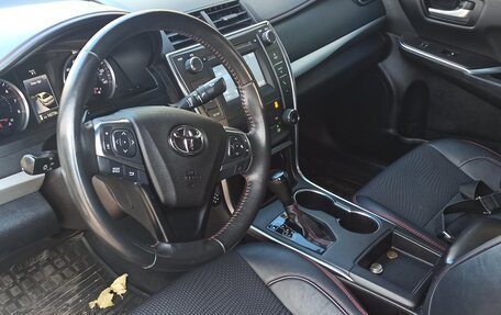 Toyota Camry, 2016 год, 1 600 000 рублей, 5 фотография