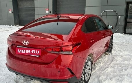 Hyundai Solaris II рестайлинг, 2022 год, 1 650 000 рублей, 5 фотография