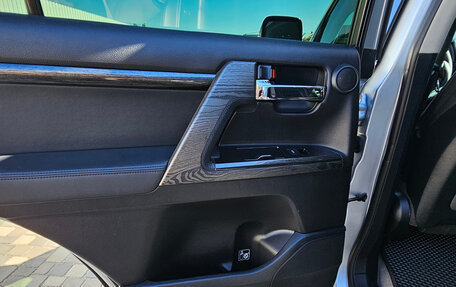 Toyota Land Cruiser 200, 2012 год, 3 300 000 рублей, 10 фотография