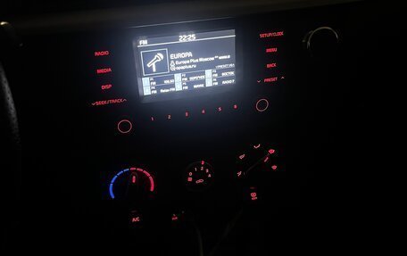 KIA Rio IV, 2019 год, 1 000 000 рублей, 9 фотография