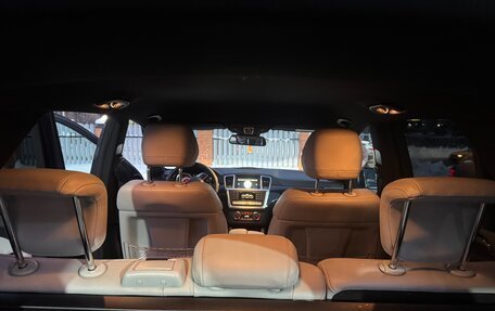 Mercedes-Benz M-Класс, 2012 год, 2 300 000 рублей, 3 фотография