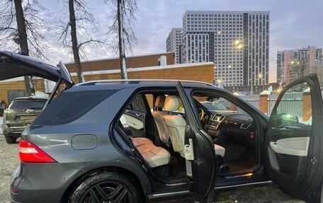 Mercedes-Benz M-Класс, 2012 год, 2 300 000 рублей, 2 фотография