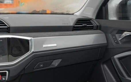 Audi Q3, 2022 год, 3 360 000 рублей, 9 фотография