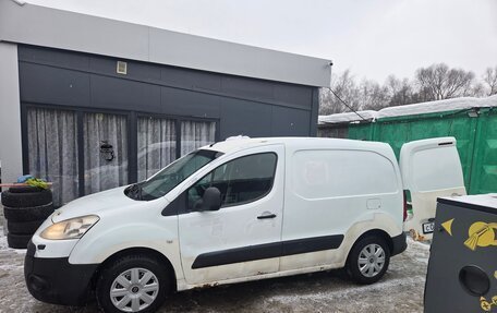 Peugeot Partner II рестайлинг 2, 2010 год, 420 000 рублей, 2 фотография