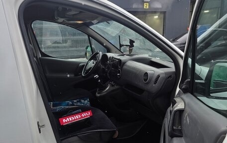 Peugeot Partner II рестайлинг 2, 2010 год, 420 000 рублей, 6 фотография