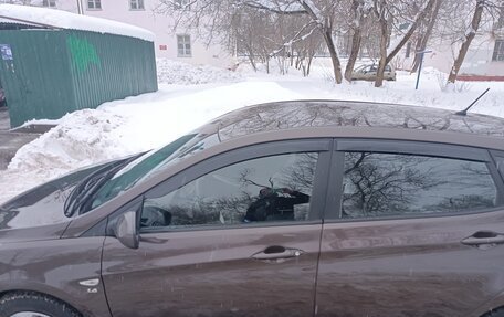 Hyundai Solaris II рестайлинг, 2015 год, 1 150 000 рублей, 4 фотография