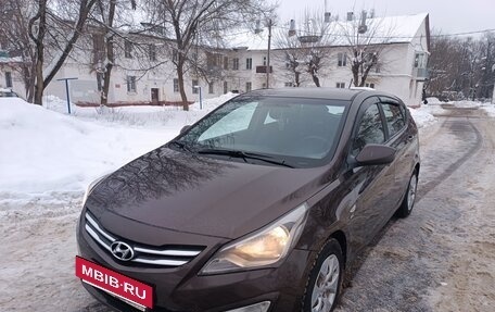 Hyundai Solaris II рестайлинг, 2015 год, 1 150 000 рублей, 2 фотография