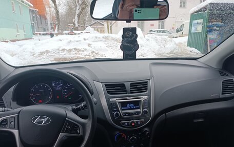 Hyundai Solaris II рестайлинг, 2015 год, 1 150 000 рублей, 13 фотография