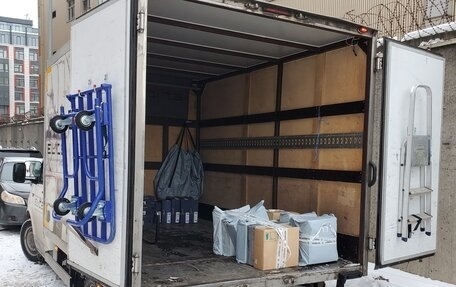 Volkswagen Transporter T6 рестайлинг, 2016 год, 1 900 000 рублей, 2 фотография