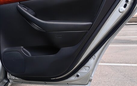 Toyota Avensis III рестайлинг, 2007 год, 980 000 рублей, 27 фотография