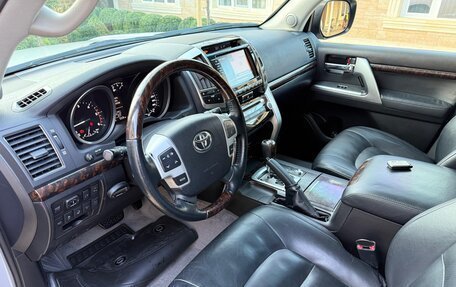 Toyota Land Cruiser 200, 2014 год, 3 950 000 рублей, 13 фотография