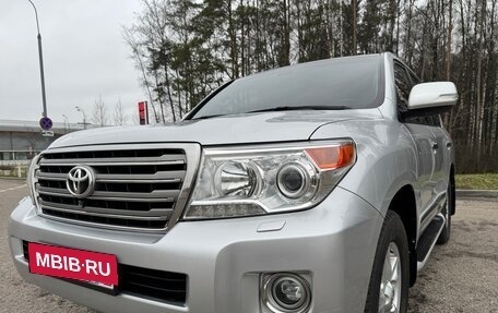 Toyota Land Cruiser 200, 2014 год, 3 950 000 рублей, 6 фотография