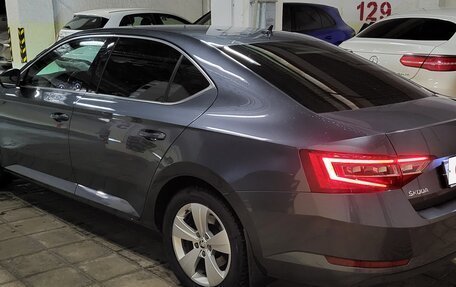 Skoda Superb III рестайлинг, 2018 год, 1 950 000 рублей, 3 фотография