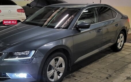 Skoda Superb III рестайлинг, 2018 год, 1 950 000 рублей, 2 фотография