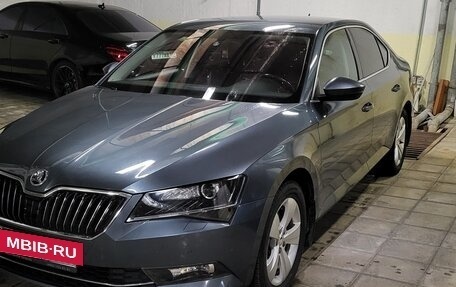Skoda Superb III рестайлинг, 2018 год, 1 950 000 рублей, 18 фотография