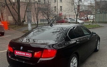 BMW 5 серия, 2013 год, 1 990 000 рублей, 19 фотография