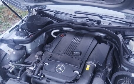 Mercedes-Benz E-Класс, 2010 год, 1 900 000 рублей, 2 фотография