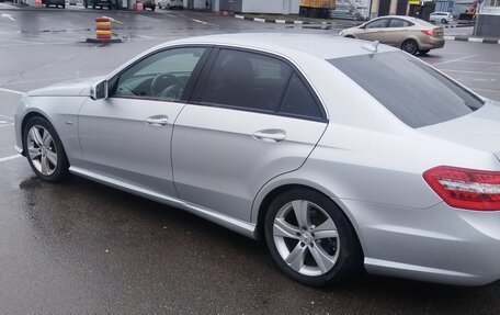 Mercedes-Benz E-Класс, 2010 год, 1 900 000 рублей, 9 фотография