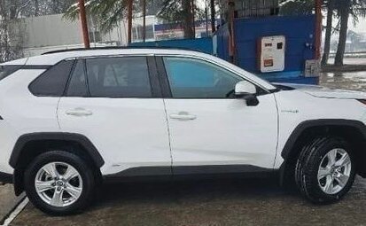 Toyota RAV4, 2021 год, 2 800 000 рублей, 6 фотография