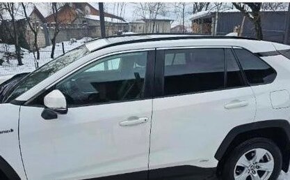 Toyota RAV4, 2021 год, 2 800 000 рублей, 2 фотография